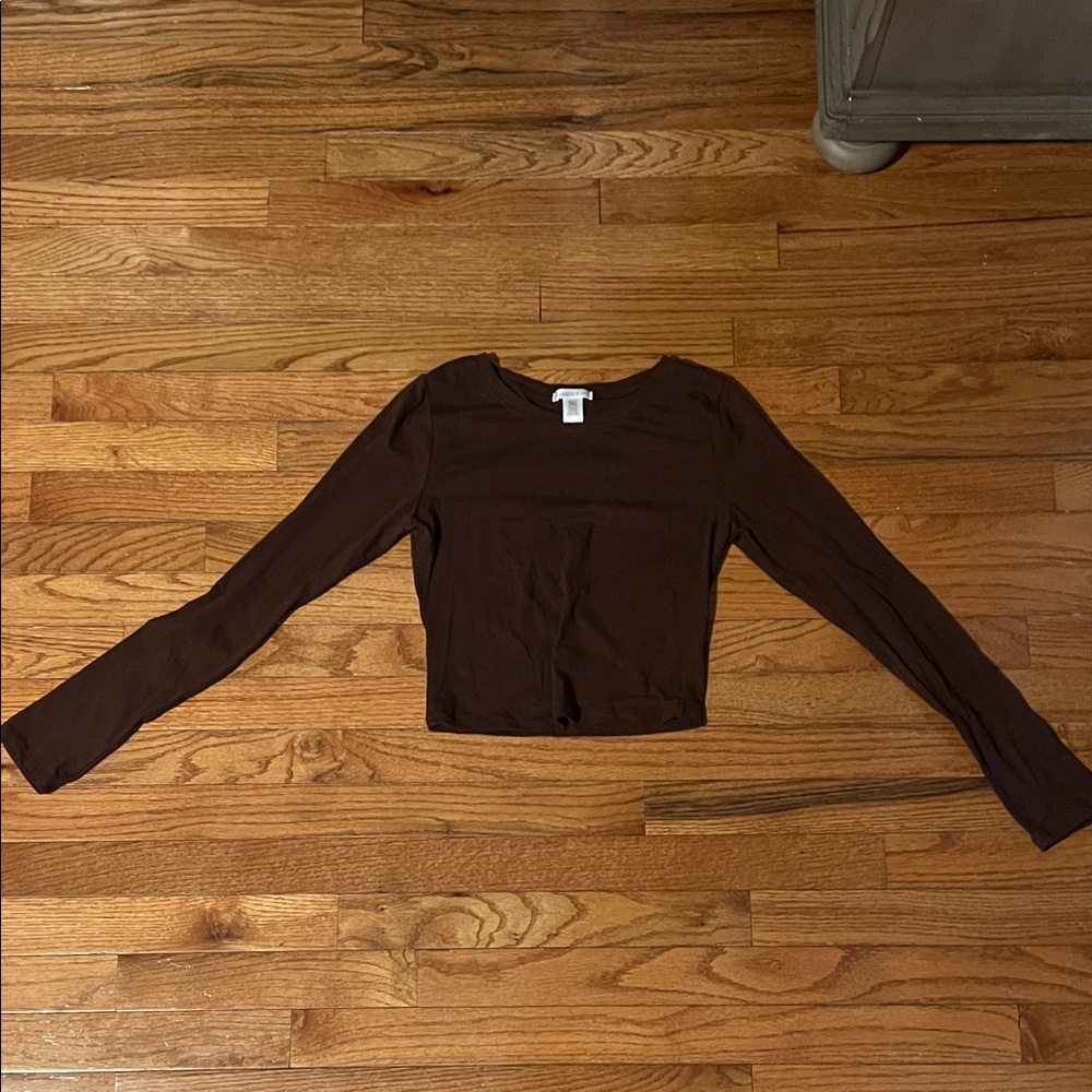 Bozzolo Chocolate Long Sleeve Crop Top